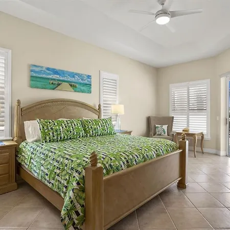 Cape Serenity- Luxury Waterfront Villa With Kayaks Cape Coral Extérieur photo