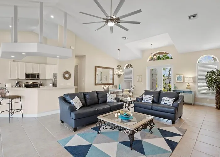 Cape Serenity- Luxury Waterfront Villa With Kayaks