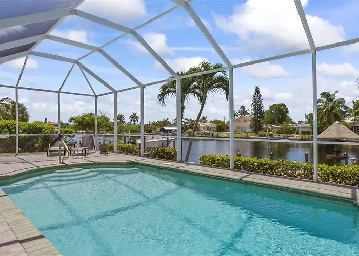 Cape Serenity- Luxury Waterfront Villa With Kayaks