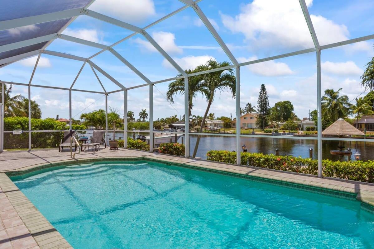 Cape Serenity- Luxury Waterfront With Kayaks Cape Coral