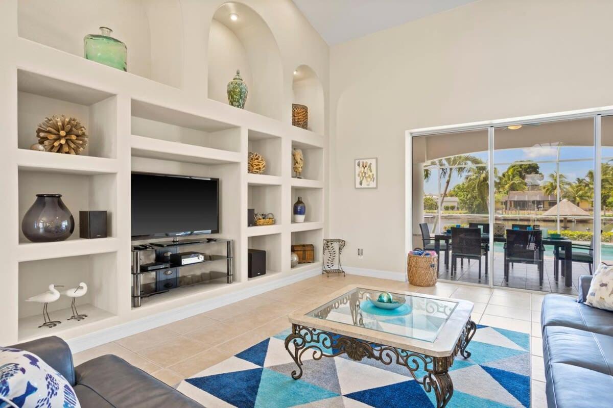 Cape Serenity- Luxury Waterfront With Kayaks Cape Coral