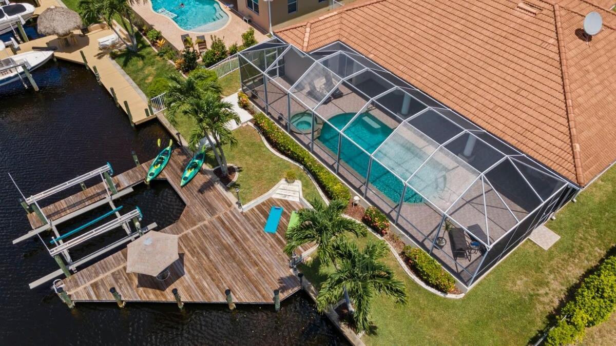 Hébergement de vacances Cape Serenity- Luxury Waterfront With Kayaks *