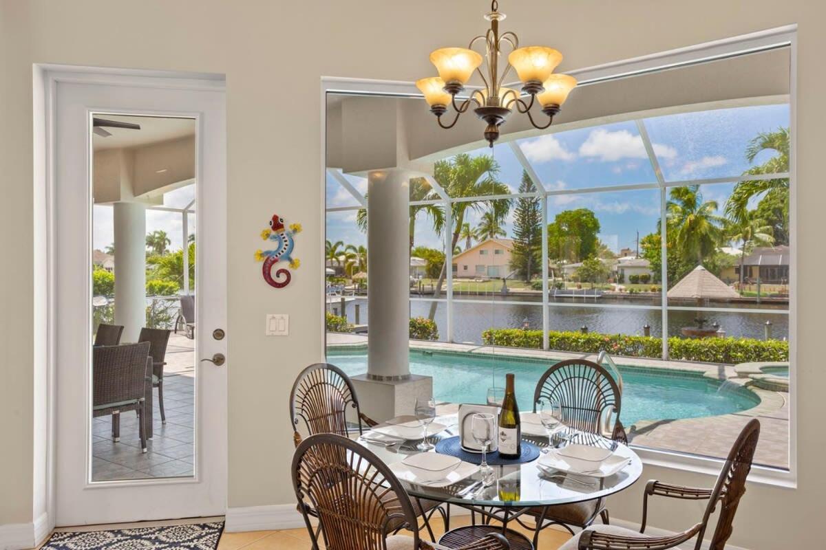 Hébergement de vacances Cape Serenity- Luxury Waterfront With Kayaks Cape Coral