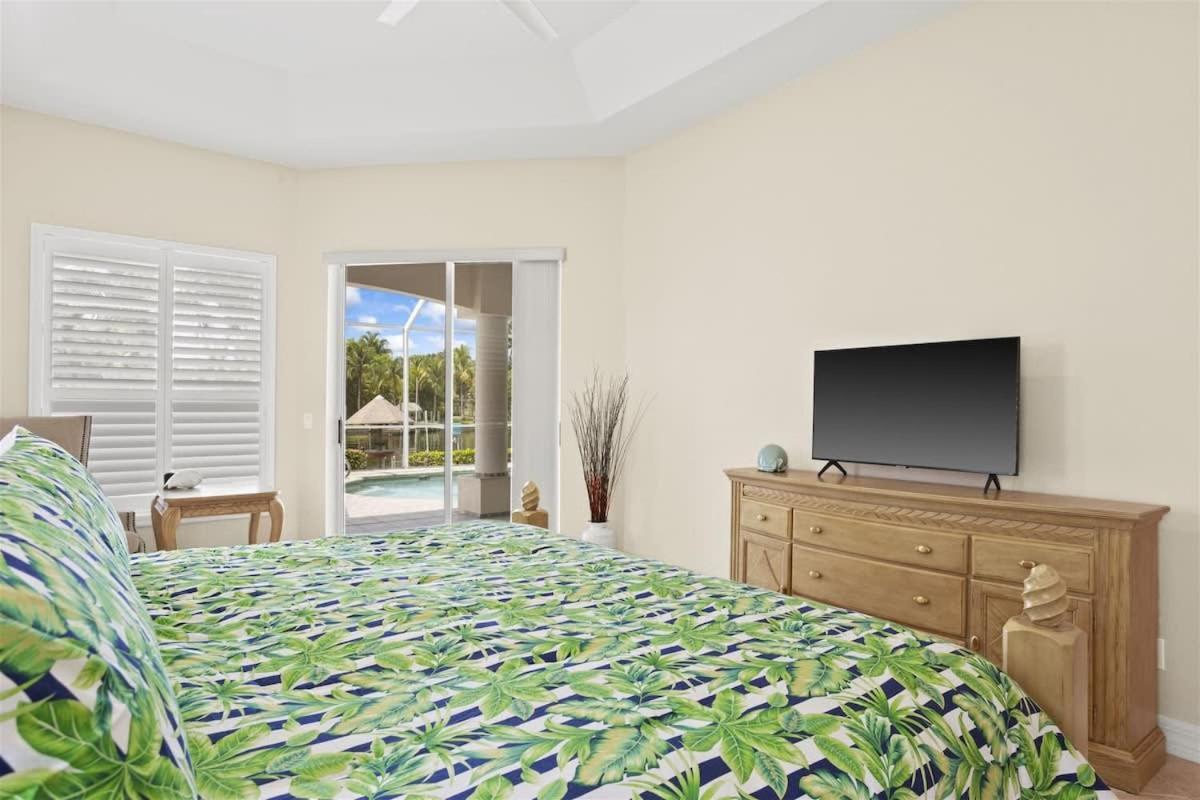 Hébergement de vacances Cape Serenity- Luxury Waterfront With Kayaks Cape Coral